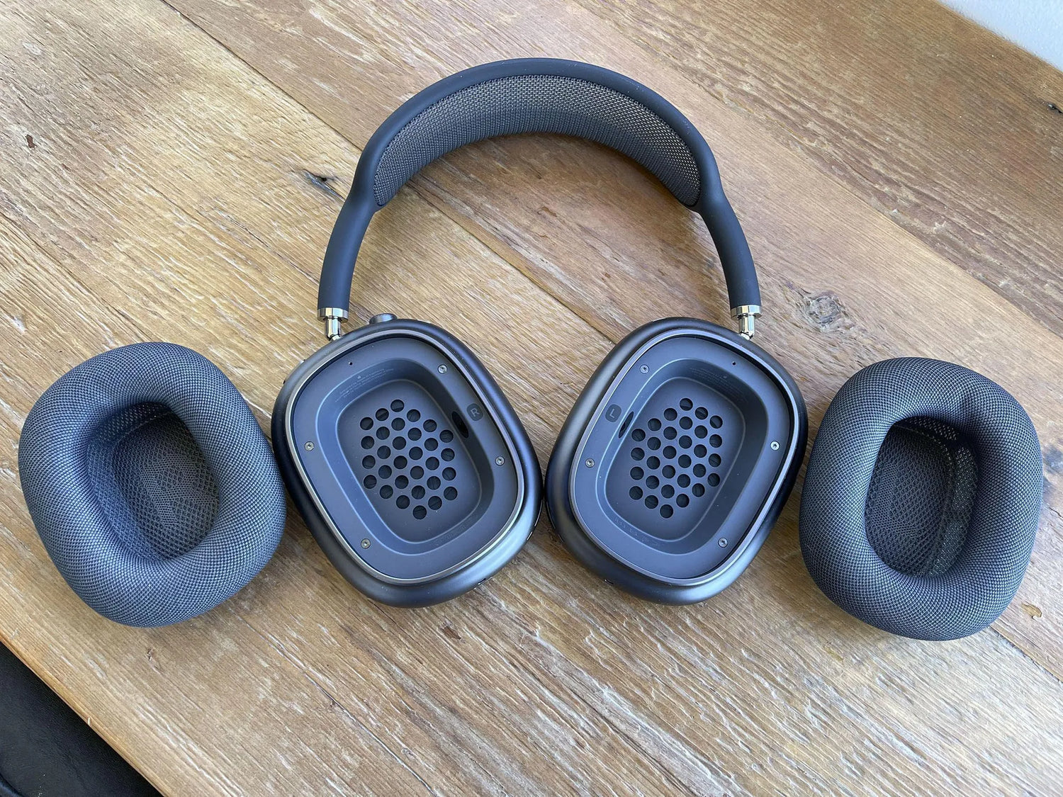 Spring Protection Plan for AirPods Max Ear Cushions