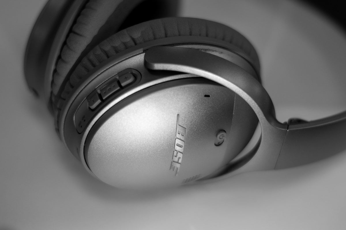 Bose 700 